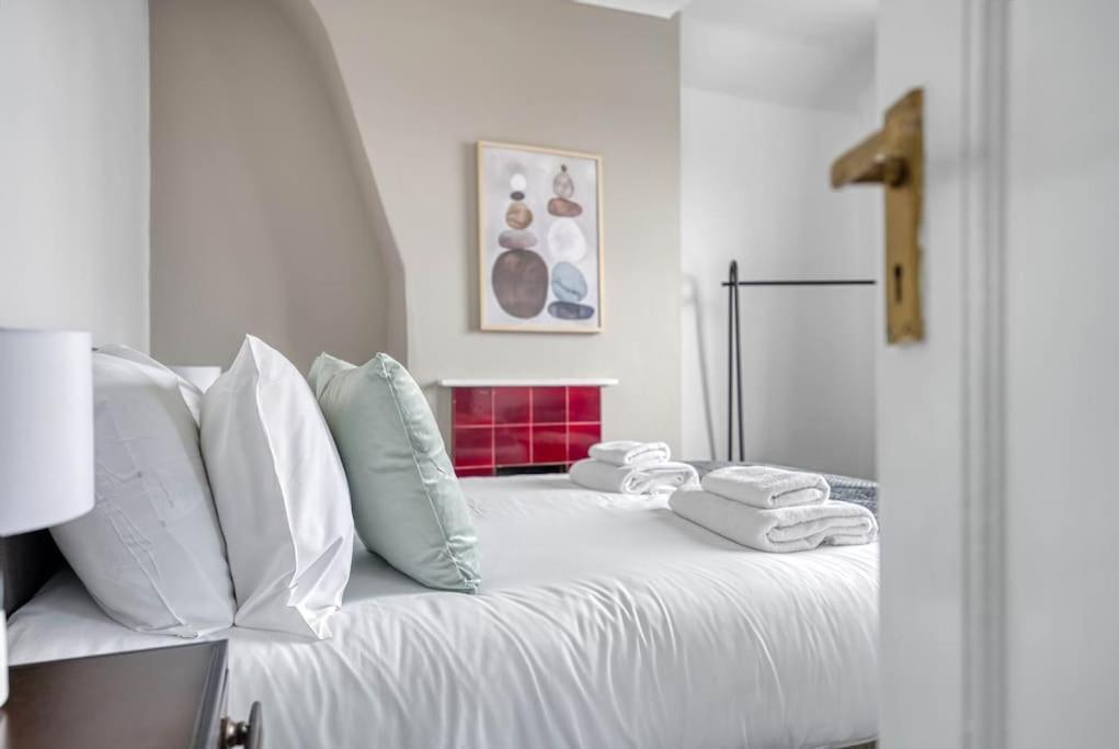 Stylish Home - Fast Wi-Fi-Free Parking 诺丁汉 外观 照片